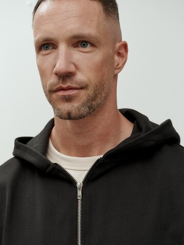 Veste de survêtement 'Essential' DAN FOX APPAREL en noir