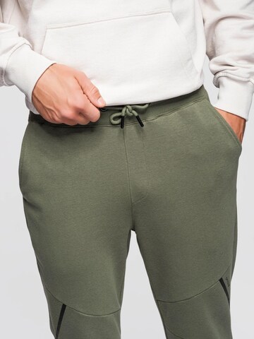 Ombre Tapered Hose in Grün