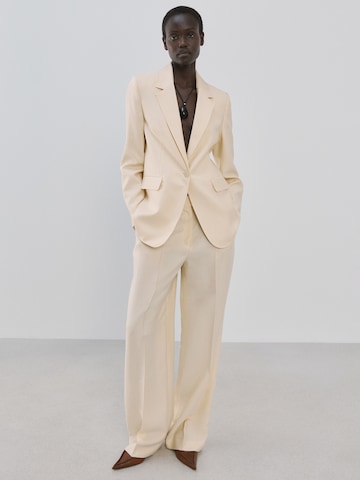 Blazer 'Veronica' MANGO en beige : devant