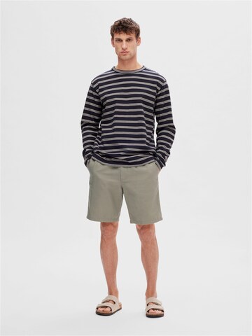 SELECTED HOMME Regular Shorts 'Jones' in Grau