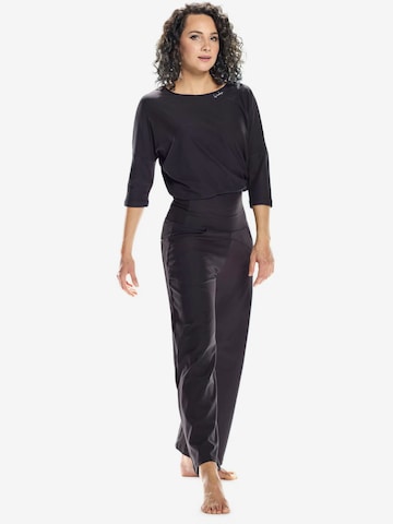 Winshape Regular Workout Pants 'CUL601C' in Black