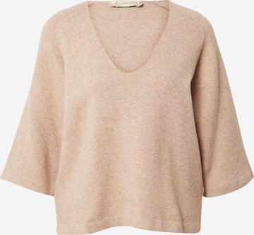 Pullover 'Rosalia' di Peppercorn in beige: frontale