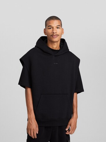 Bershka Sweatshirt in Black: front