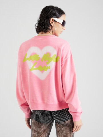 HUGO Sweatshirt 'Deroxina' in Roze: voorkant