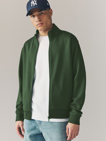 Next Sweatvest in Groen: voorkant