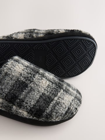 Pantoufle Next en gris