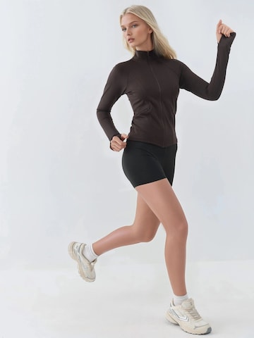 Hiccup Sweatvest in Bruin