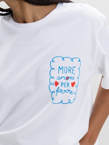 Hey Honey Oversizeshirt 'Amore' in Weiß