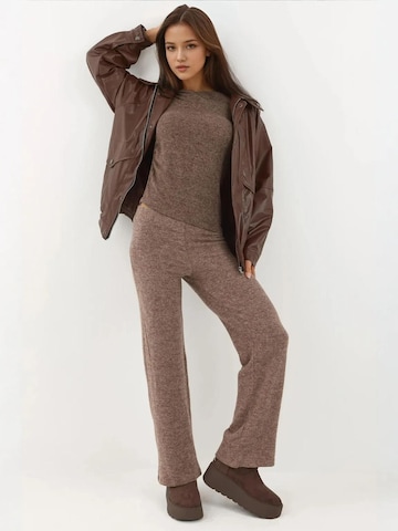 Hiccup Trui in Bruin