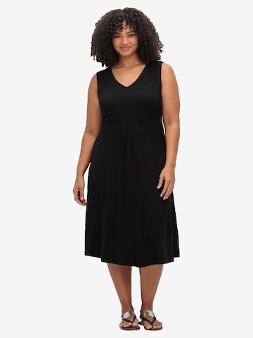 SHEEGO Beach dress in Black: front