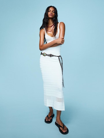 Bershka Strikkjole i hvid: forside