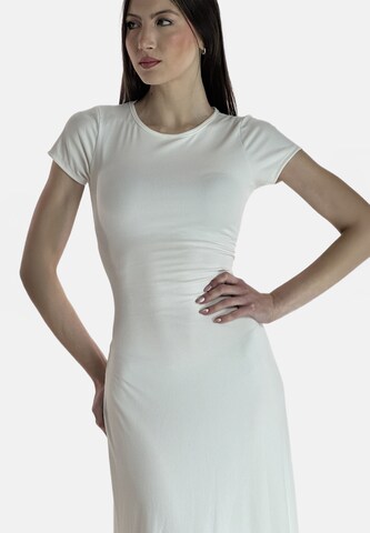 Elara Kleid in Weiß