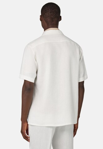 Coupe regular Chemise Boggi Milano en blanc