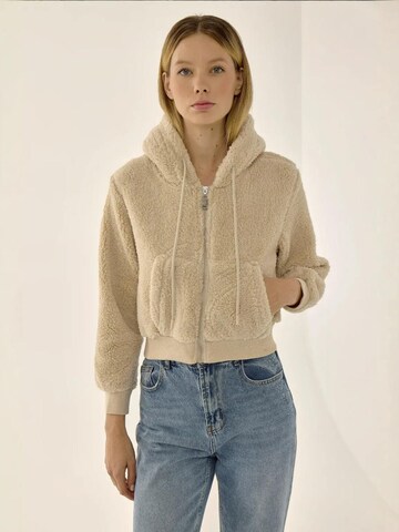 Hiccup Between-season jacket in Beige
