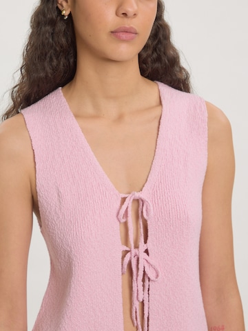 Gilet 'Rike' EDITED en rose