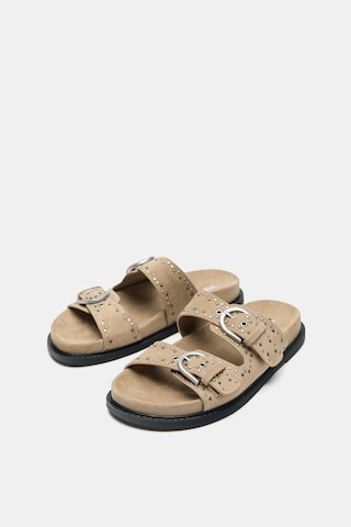 Pull&Bear Pantolette i beige