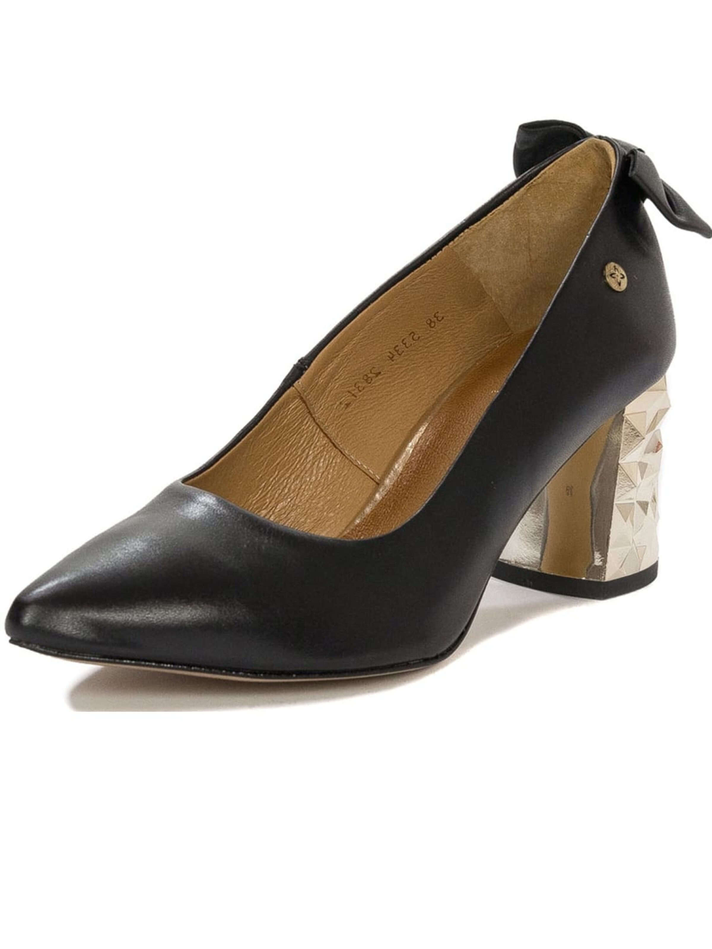 Maciejka Pumps in Black: front