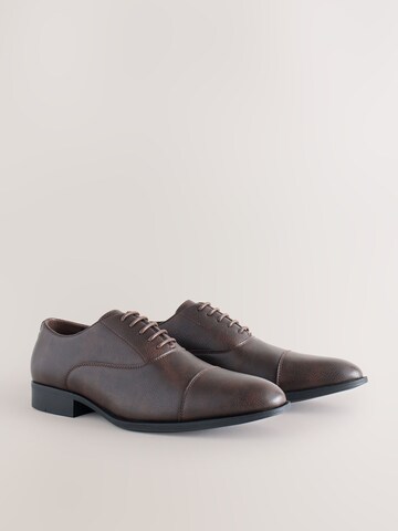 Chaussure à lacets Next en marron