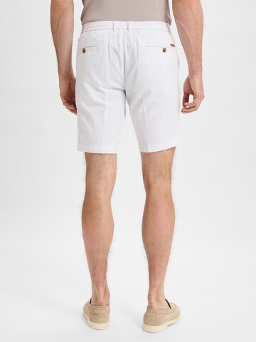 bugatti Chino Pants in White