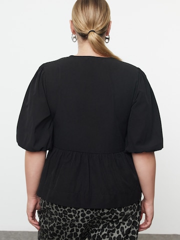 Trendyol Curve Μπλούζα σε μαύρο