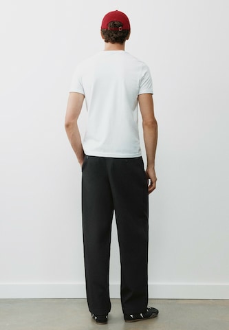 Pull&Bear Ohlapna forma Hlače z naborki | črna barva