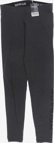 Ivy Park Pants in M in Grey: front