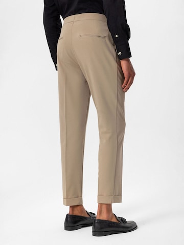 Antioch Loosefit Veckad byxa i beige