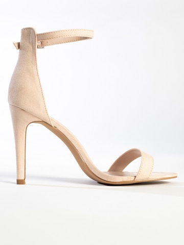 Celena Sandalen met riem 'Celia' in Beige