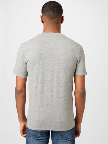 T-Shirt GUESS en gris