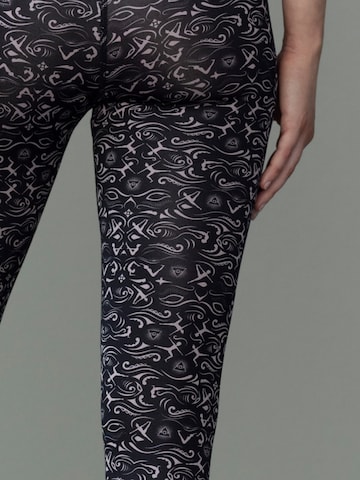 Hey Honey Skinny Leggings in Grey: front