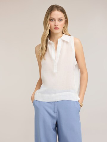 MOTIVI - Blusa en blanco