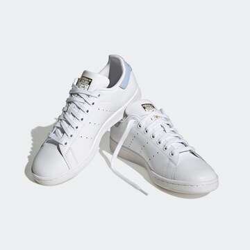 Baskets basses 'Stan Smith' ADIDAS ORIGINALS en blanc