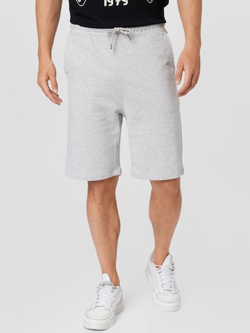 !Solid Regular Shorts 'Brenden' in Grau: predná strana