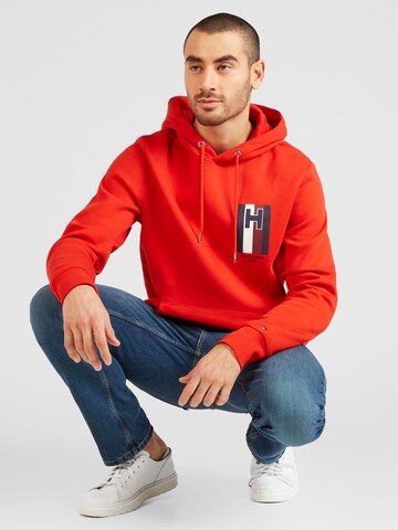 TOMMY HILFIGER Sweatshirt in Rot