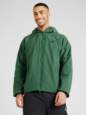 Nike SportswearZimska jakna - zelena boja: prednji dio