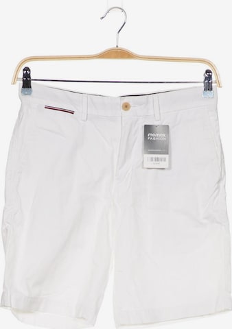 TOMMY HILFIGER Shorts in 30 in White: front