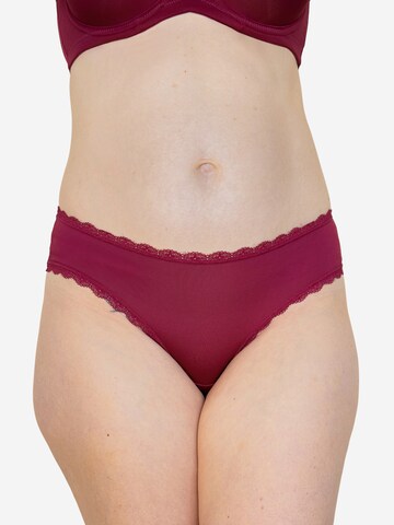 SugarShape Thong in Red: front