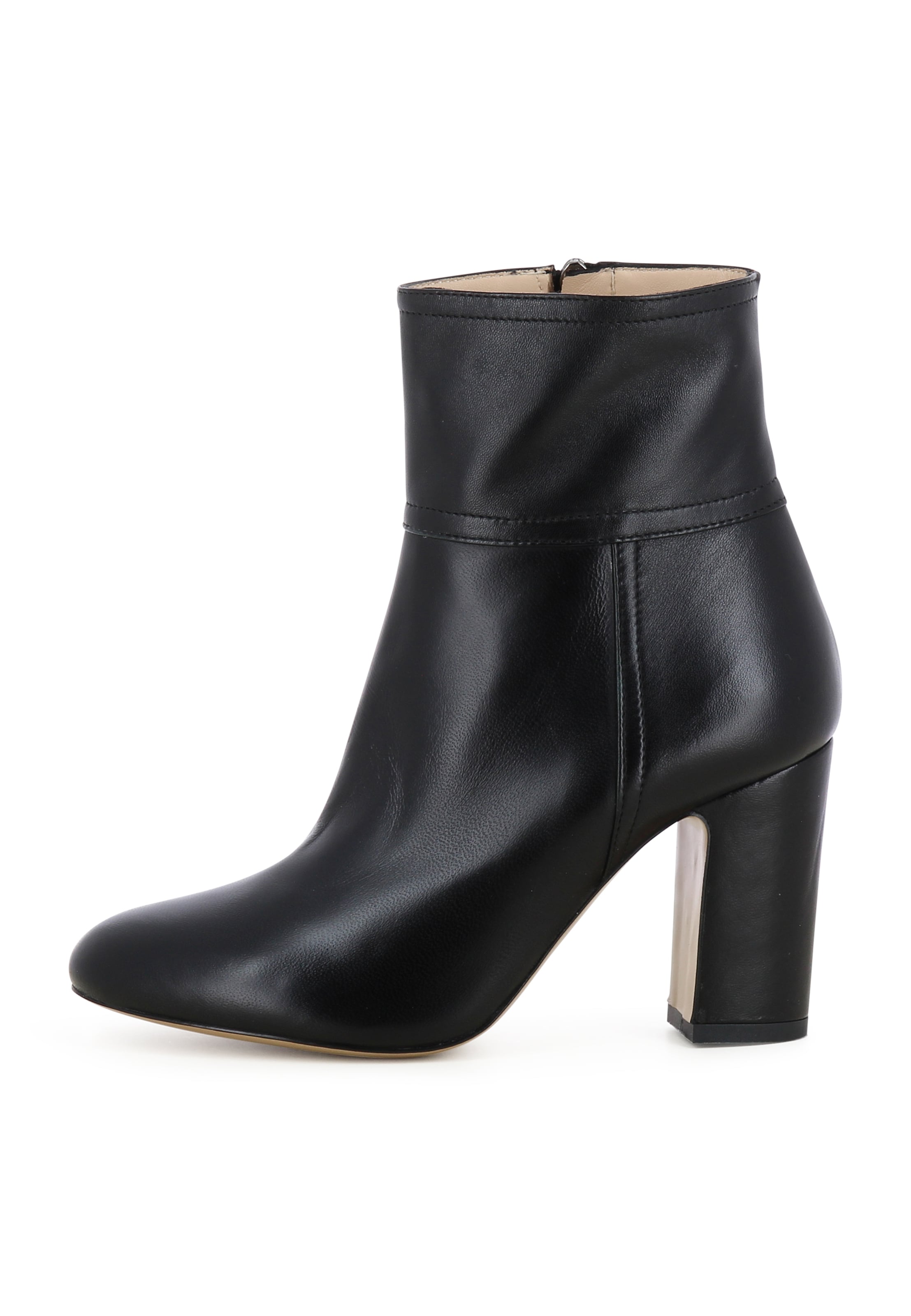 EVITA Bootie 'Carla' in Black: front