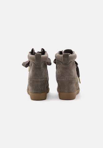 STEVE MADDEN Snørestøvletter 'Mables' i grå