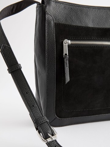 Next Messenger in Black