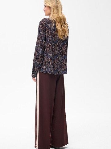 Blue Shadow Bluse‌‌‌ in Blau