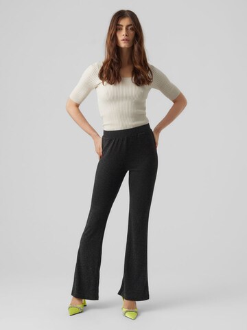 VERO MODA Flared Broek in Zwart
