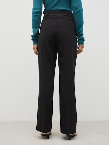 Next Loose fit Pleat-Front Pants in Black