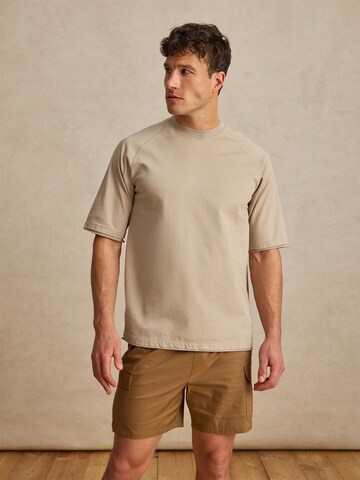 Maglietta 'Rafael' di DAN FOX APPAREL in beige: frontale