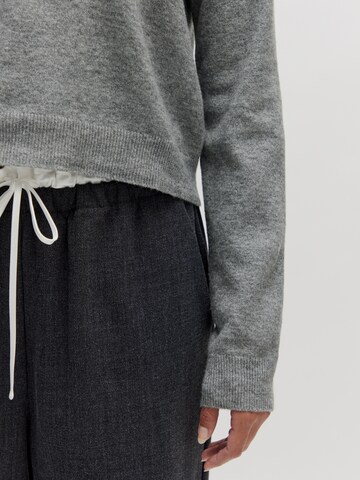 EDITED Sweater 'Jackline' in Grey