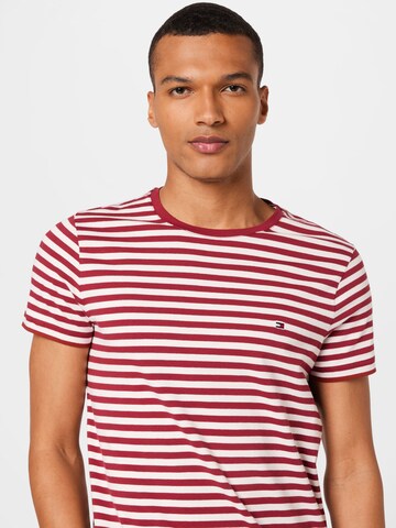 TOMMY HILFIGER Slim fit Koszulka w kolorze beżowy