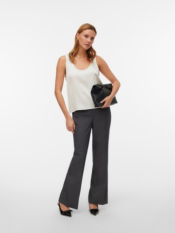 VERO MODA - regular Pantalón de pinzas 'VMDALLAS' en gris