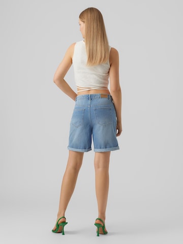 VERO MODA Regular Shorts 'Karlie' in Blau