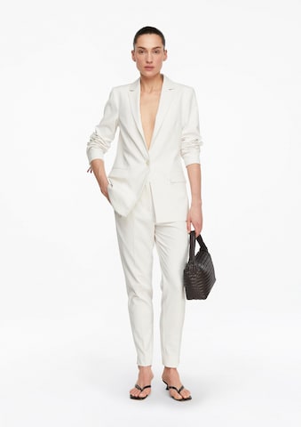 Slimfit Pantaloni con piega frontale di COMMA in bianco