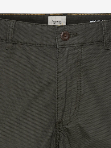 CAMEL ACTIVE Regular Regular Fit Cargo Shorts mit Minimal Print in Grün